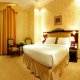 غرفة  فندق كمفورت إن الإمارات - ابوظبي | هوتيلز عربي