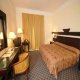 غرفة  فندق كلاريج - دبي | هوتيلز عربي