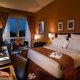 غرفة  فندق فور بوينتس شيراتون بر دبي - دبي | هوتيلز عربي