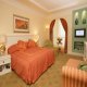 غرفة  فندق جراند حبتور - دبي | هوتيلز عربي