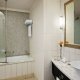حمام الغرف  فندق جراند اكسلسيور ديرة - دبي | هوتيلز عربي
