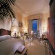 غرفة  فندق ريتز كارلتون - دبي | هوتيلز عربي