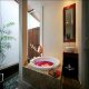 حمام  فندق كوكونات سويتس - سمينياك | هوتيلز عربي
