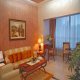 غرفة معيشة8 فندق أميري سويتس - عمان | هوتيلز عربي