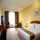 غرفة  فندق باي فيو - بينانج | هوتيلز عربي