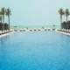 مسبح  فندق سانت ريجيس - الدوحة | هوتيلز عربي