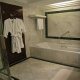 حمام2  فندق انتركونتيننتال - بانكوك | هوتيلز عربي