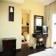 غرفة  فندق بارادايس بالاس - الحمامات | هوتيلز عربي